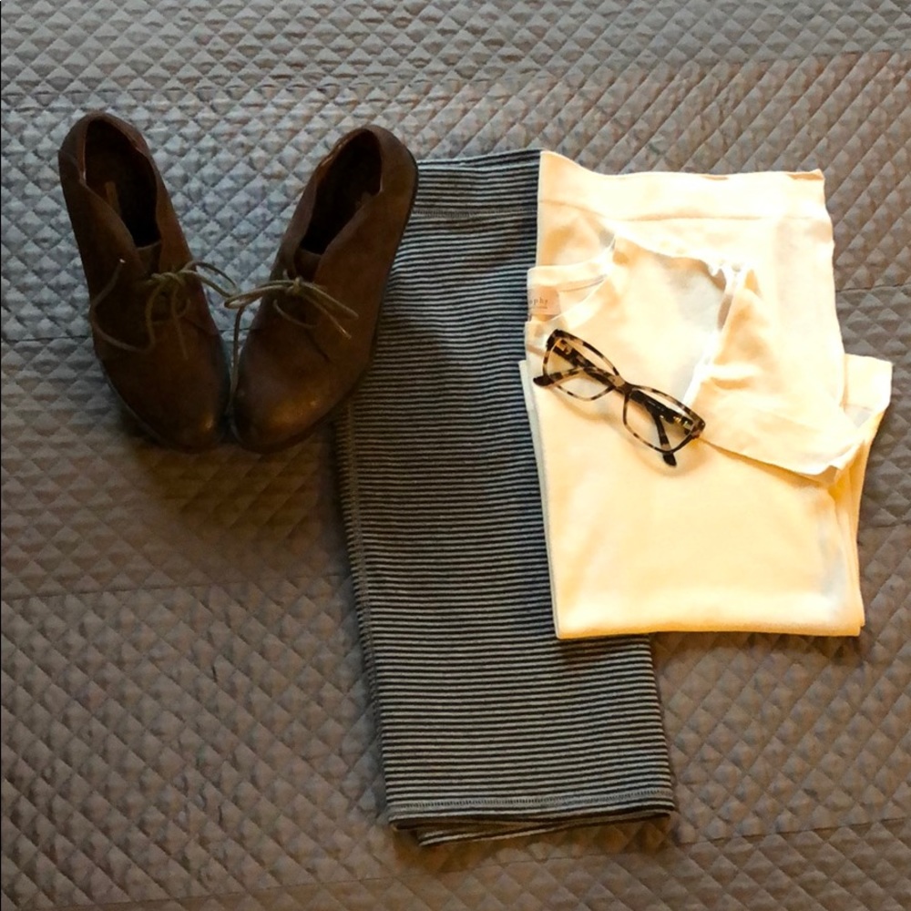 Old Navy Pencil Skirt